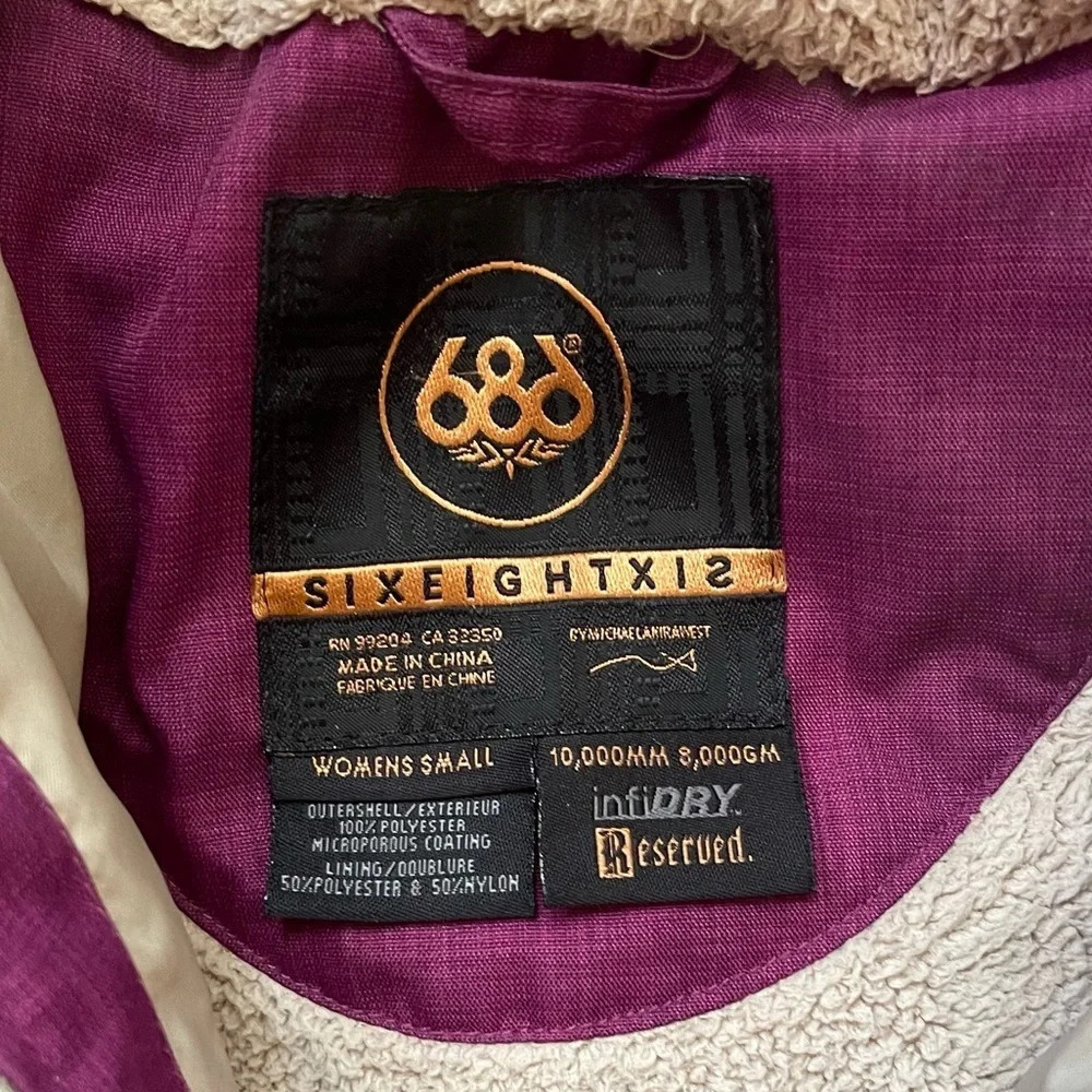 Women’s 686 ultra warm winter coat purple fur lined hood  Small - Picture 2 of 2